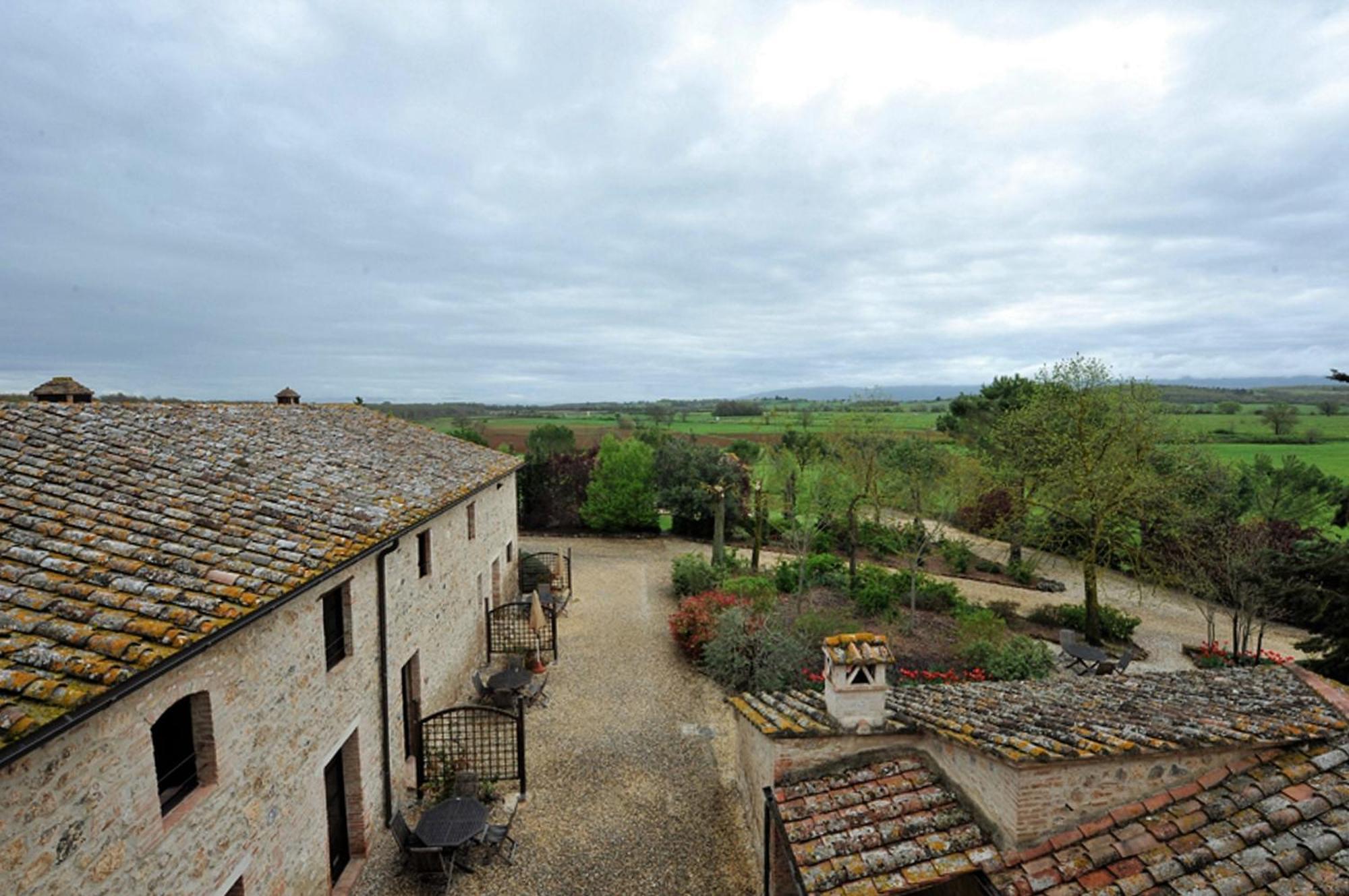 Fattoria Agriturismo Nerbona Villa Casole d'Elsa Bagian luar foto