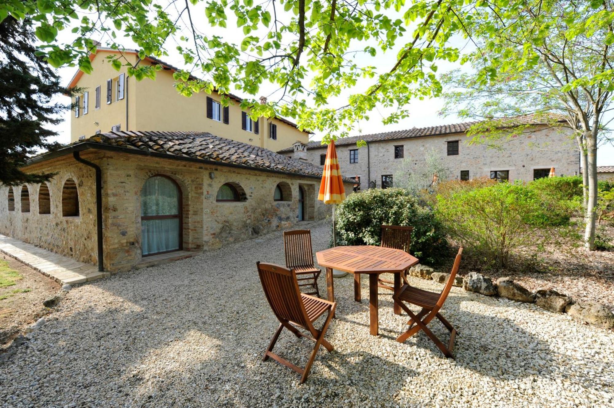 Fattoria Agriturismo Nerbona Villa Casole d'Elsa Bagian luar foto