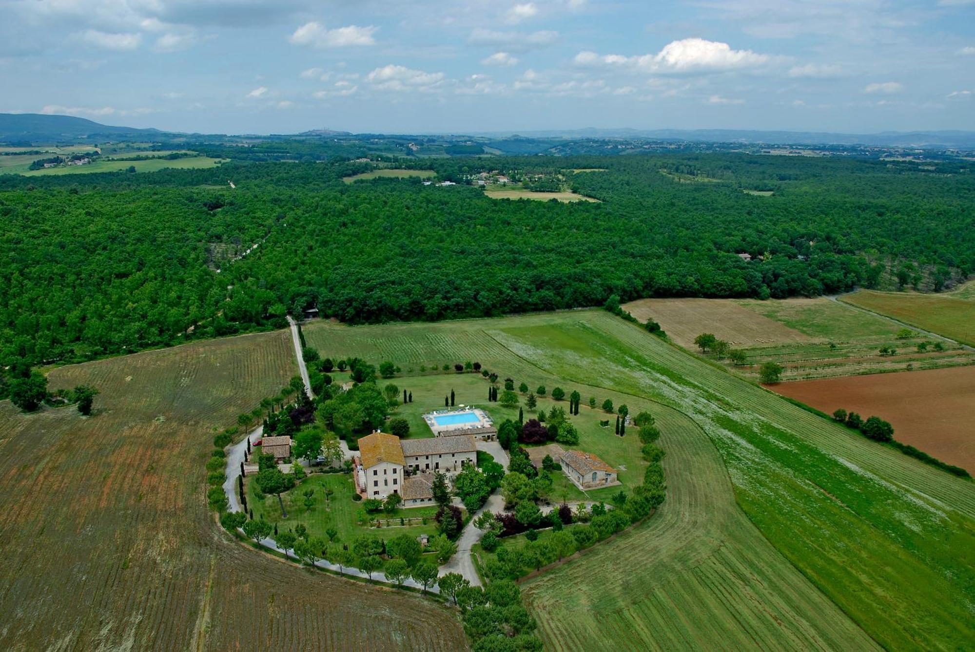 Fattoria Agriturismo Nerbona Villa Casole d'Elsa Bagian luar foto